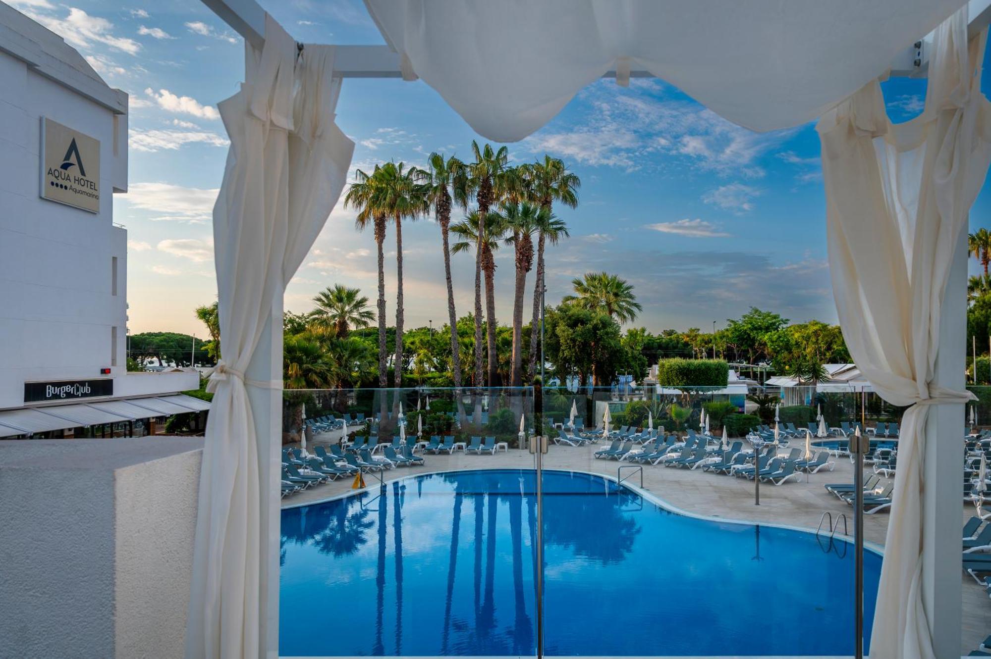 Aqua Hotel Aquamarina & Spa Santa Susanna Exterior foto